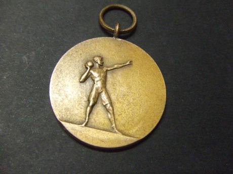 Kogelstoten atletiek 3e prijs 1947